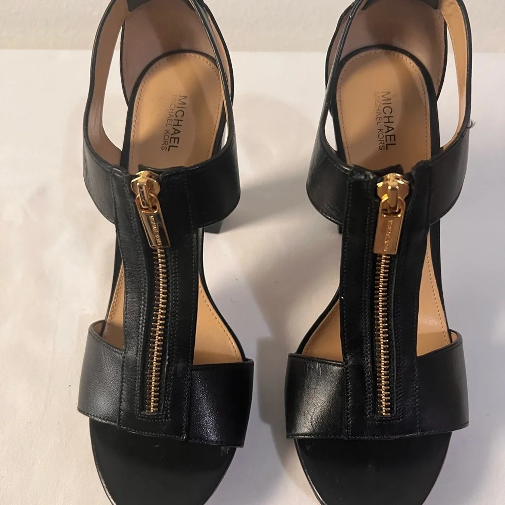 Michael Kors sexy, women’s open toe platform sandals,‎ black, 9 1/2 M, pre-owned